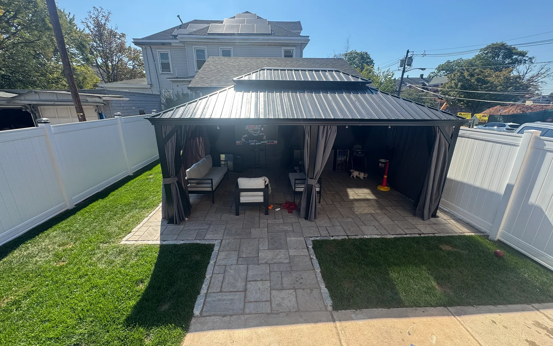 Elizabeth Yard Patio & Gazebo